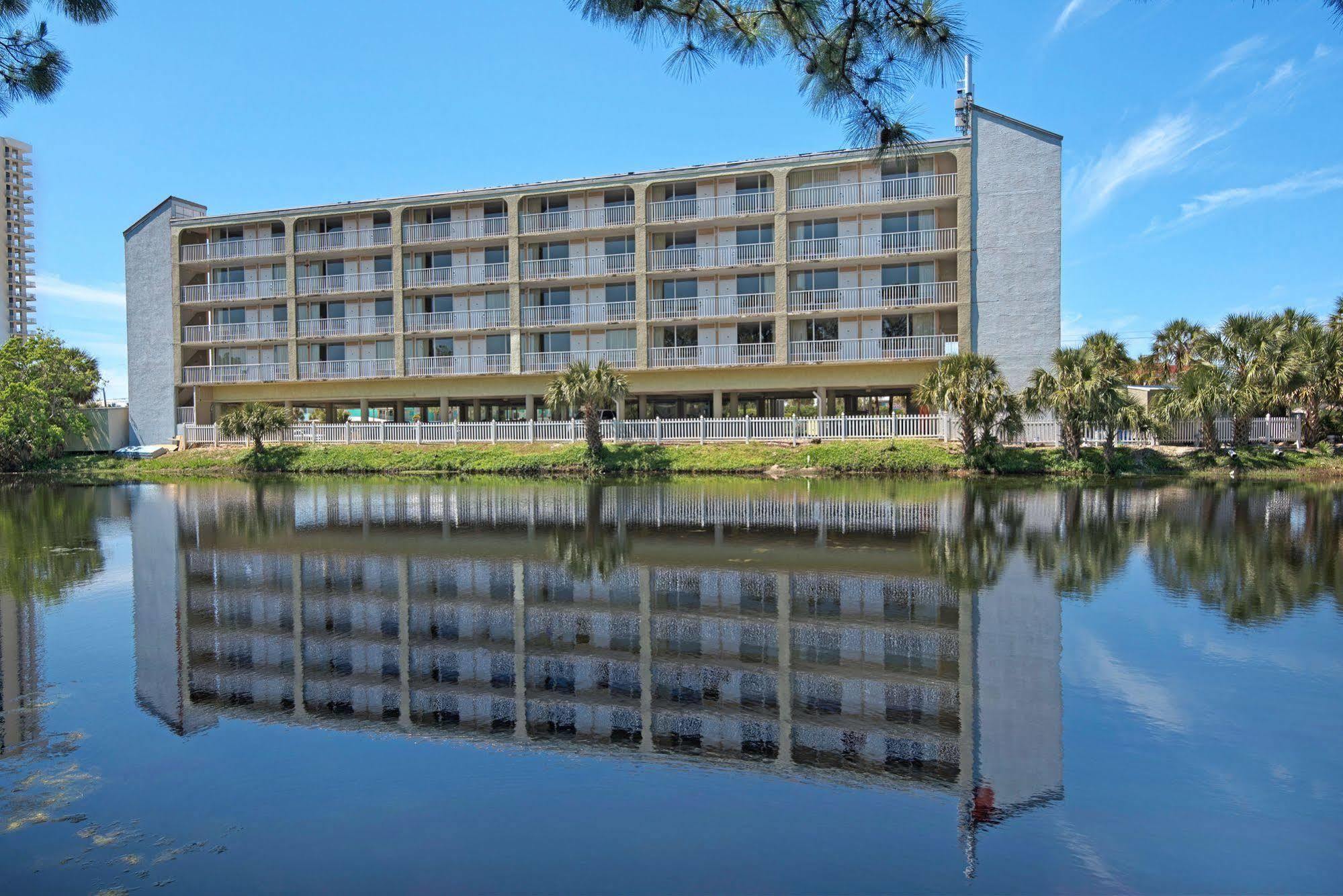 Baymont By Wyndham Panama City Beach Hotel Exterior photo